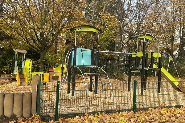 Der neu gestaltete Kinderspielplatz in der Mecklenburger Strae