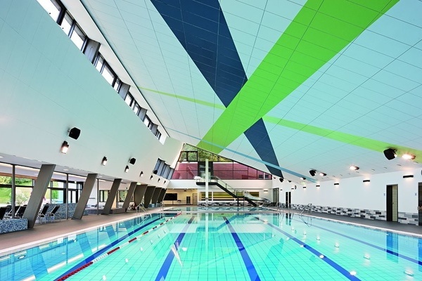 MACH' BLAU Hallenbad Innenansicht  MACH' BLAU Hallenbad Innenansicht