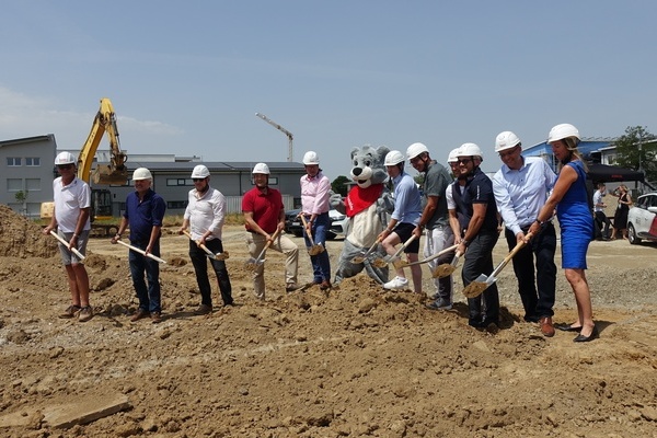 Spatenstich für das Ärztehaus des CASA Intensivpflegedienstes Spatenstich für das Ärztehaus des CASA Intensivpflegedienstes