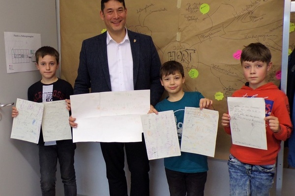 Unterschriften an Bürgermeister Hollemann Unterschriften an Bürgermeister Hollemann