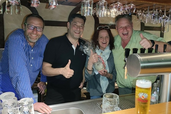 Abschied von der Bierkneipe "zum Humpen" Abschied von der Bierkneipe "zum Humpen"