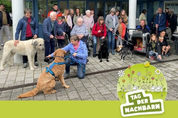 Am Nachbarschaftsfest in der Leizpiger Stra&szlig;e nahmen rund 50 Personen und 10 Hunde teil. Foto: Gemeinde Denzlingen