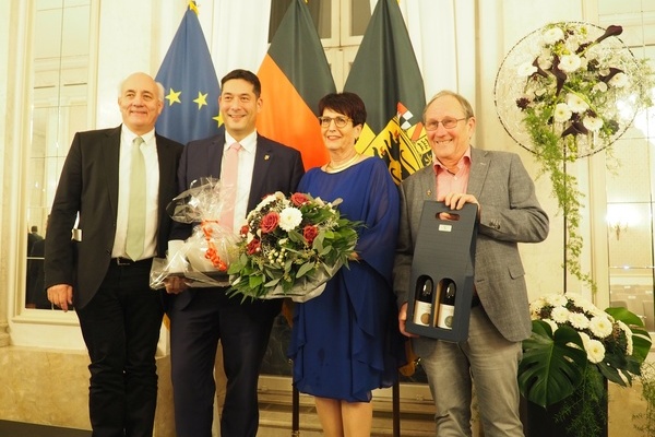 Preisverleihung Wirtschaftsmedaille an Regula Schölly Preisverleihung Wirtschaftsmedaille an Regula Schölly